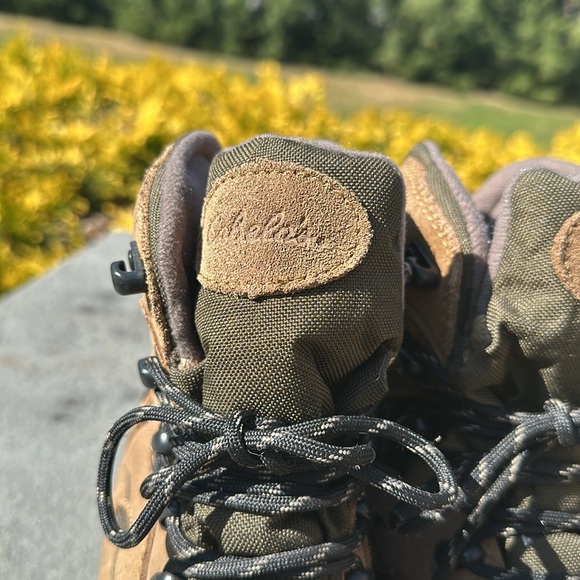 Cabelas Men’s Hiking Boots- size 8 main image 7